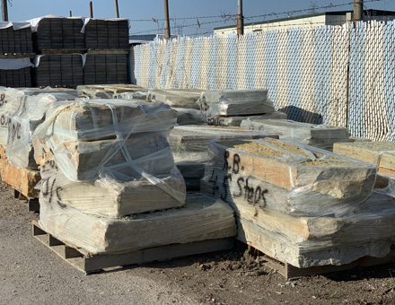 Retaining Wall Blocks & Garden Wall Bricks in Brownstown, MI | Freeport Stone - rwalls2